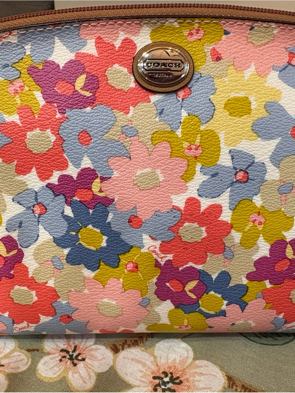 Coach Peyton Floral Cosmetic Pouch Makeup Bag 🌸✨ - Picture 12 of 15